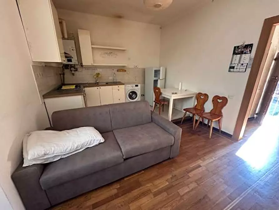 Immagine 4 di Appartamento in affitto  in Piazza Garibaldi 5 a Villa Guardia