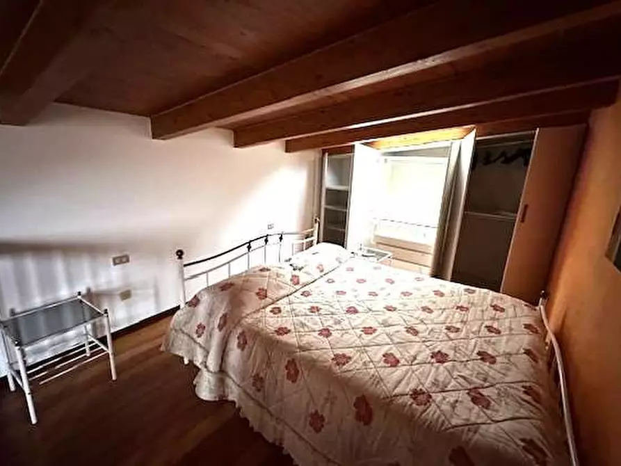 Immagine 42 di Appartamento in vendita  in Via Monterotondo 7 a Como