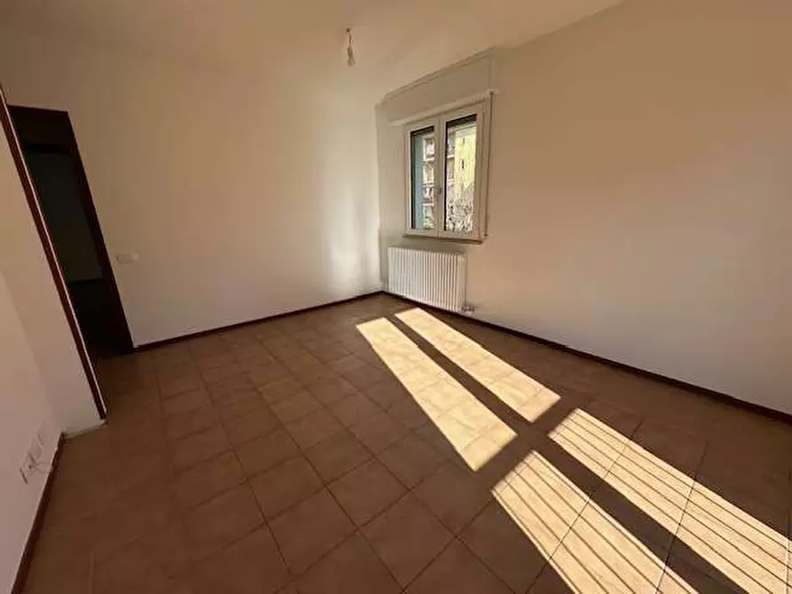 Immagine 4 di Bilocale in affitto  in Via Boccioni 15 a Como