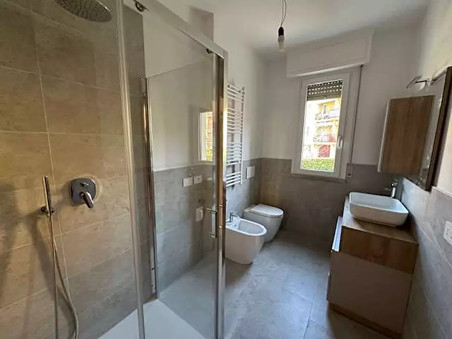 Immagine 10 di Bilocale in affitto  in Via Boccioni 15 a Como