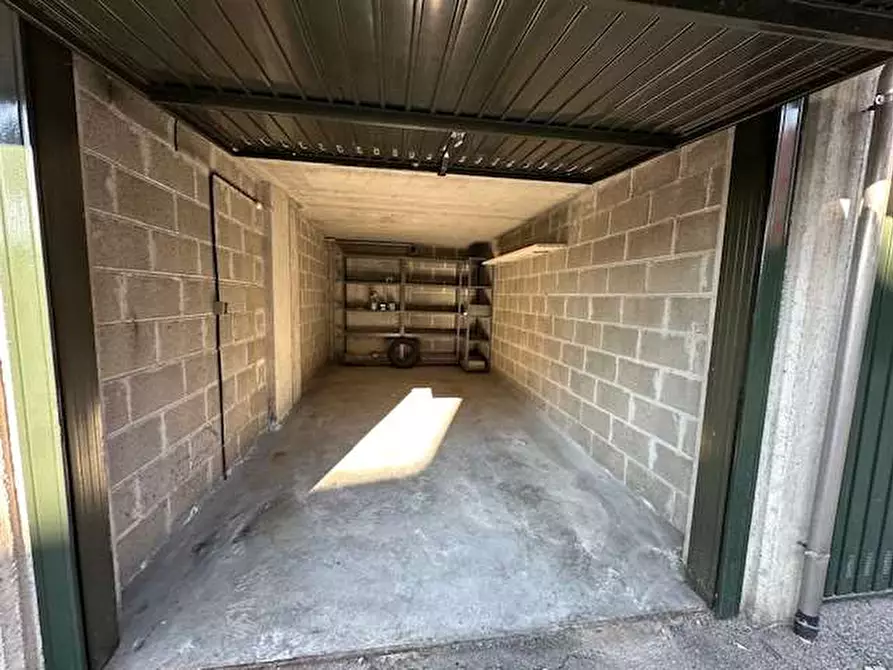 Immagine 14 di Bilocale in affitto  in Via Boccioni 15 a Como