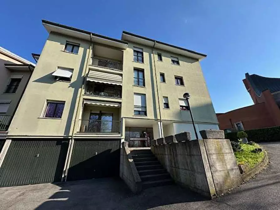 Immagine 16 di Bilocale in affitto  in Via Boccioni 15 a Como