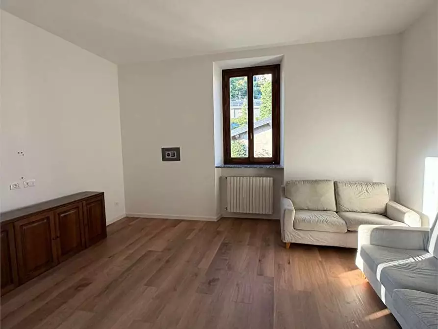 Immagine 5 di Appartamento in vendita  in Via Como 9 a Montorfano