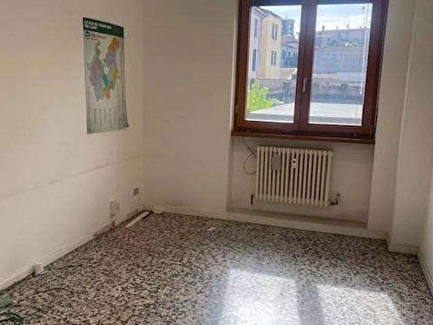 Immagine 7 di Appartamento in vendita  in via Rezzonico 34 a Como