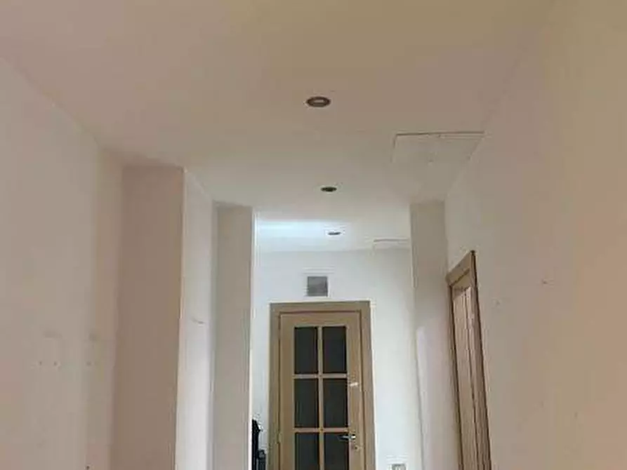 Immagine 3 di Appartamento in vendita  in via Rezzonico 34 a Como