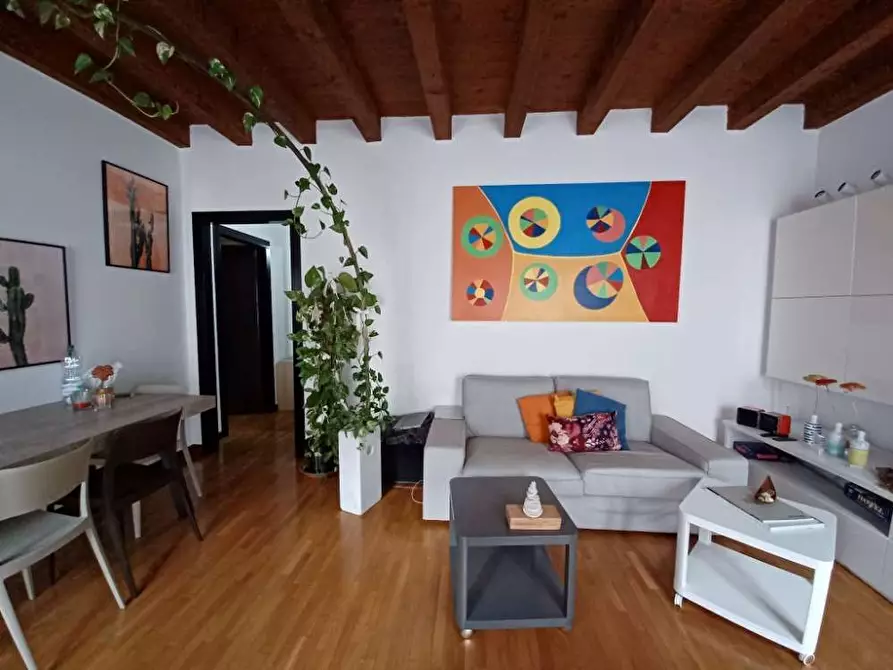 Immagine 2 di Bilocale in affitto  in Via Milano  34 a Como