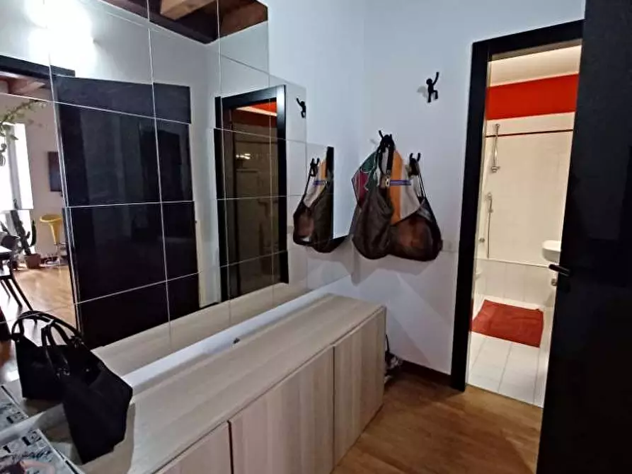 Immagine 12 di Bilocale in affitto  in Via Milano  34 a Como