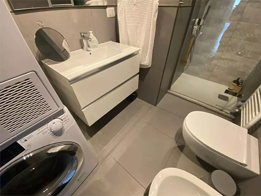 Immagine 16 di Appartamento in vendita  in Via Santo Garovaglio 61 a Como