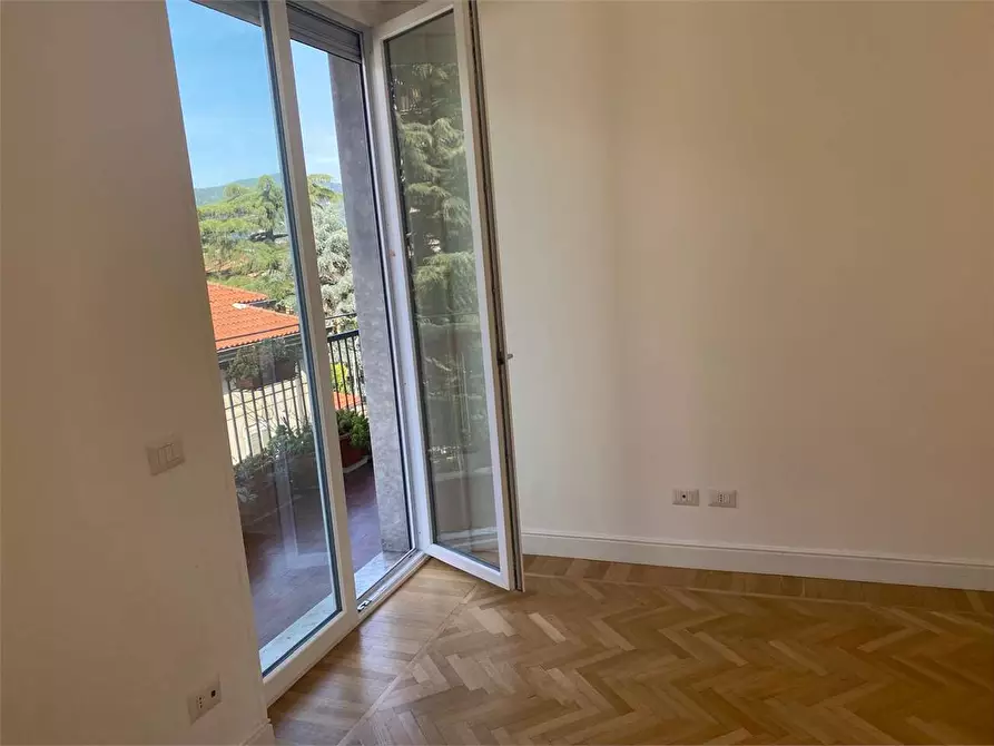 Immagine 21 di Appartamento in vendita  in Via Santo Garovaglio 61 a Como