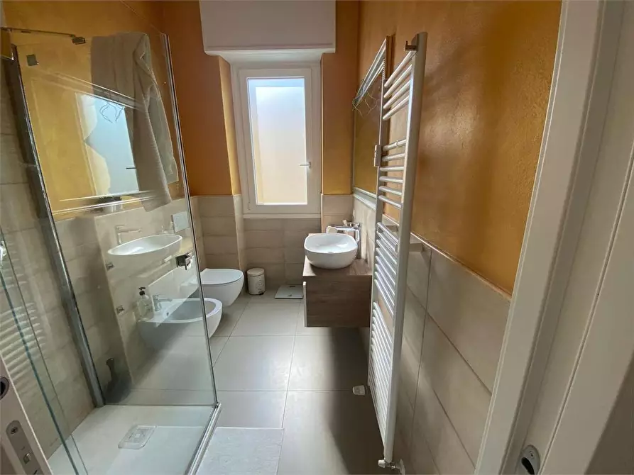 Immagine 23 di Appartamento in vendita  in Via Santo Garovaglio 61 a Como