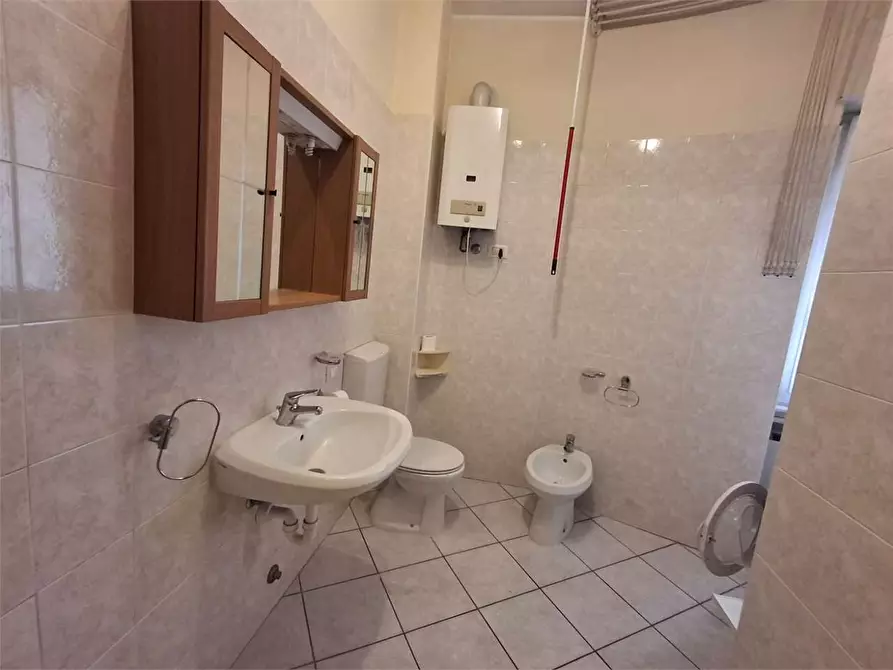 Immagine 8 di Appartamento in vendita  in via anzani 52 a Como