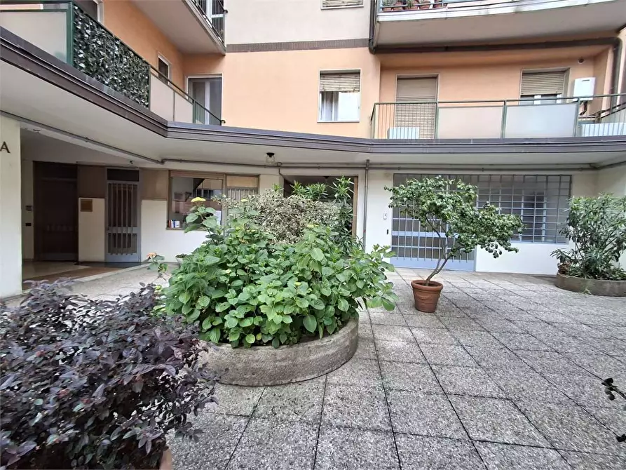 Immagine 29 di Appartamento in vendita  in via anzani 52 a Como