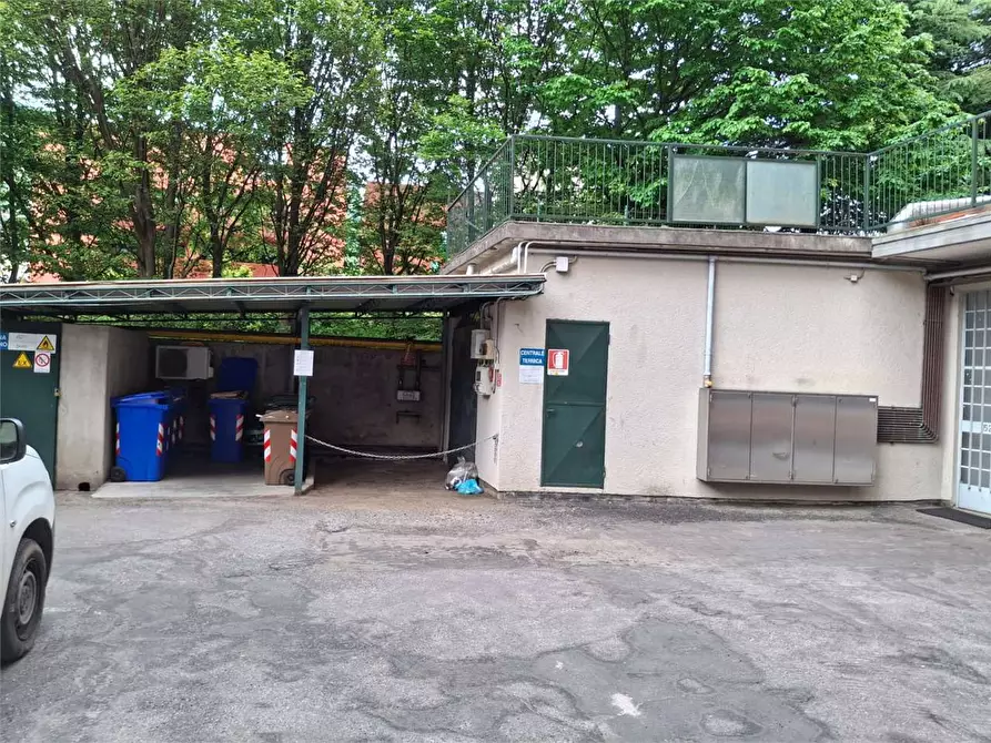 Immagine 30 di Appartamento in vendita  in via anzani 52 a Como
