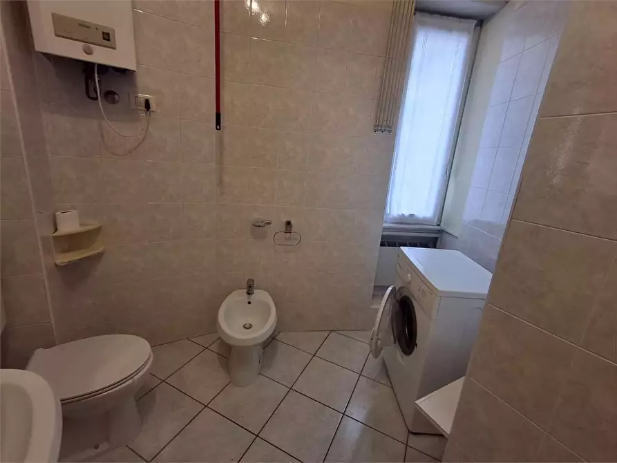 Immagine 10 di Appartamento in vendita  in via anzani 52 a Como