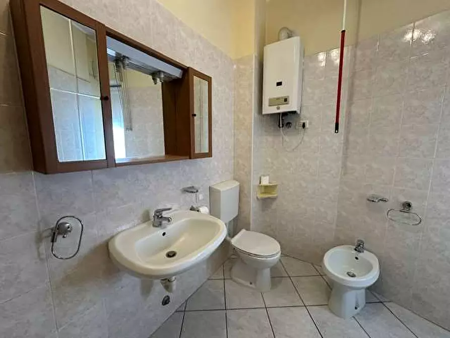 Immagine 10 di Appartamento in vendita  in via anzani 52 a Como