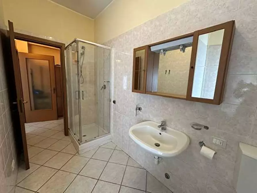 Immagine 12 di Appartamento in vendita  in via anzani 52 a Como