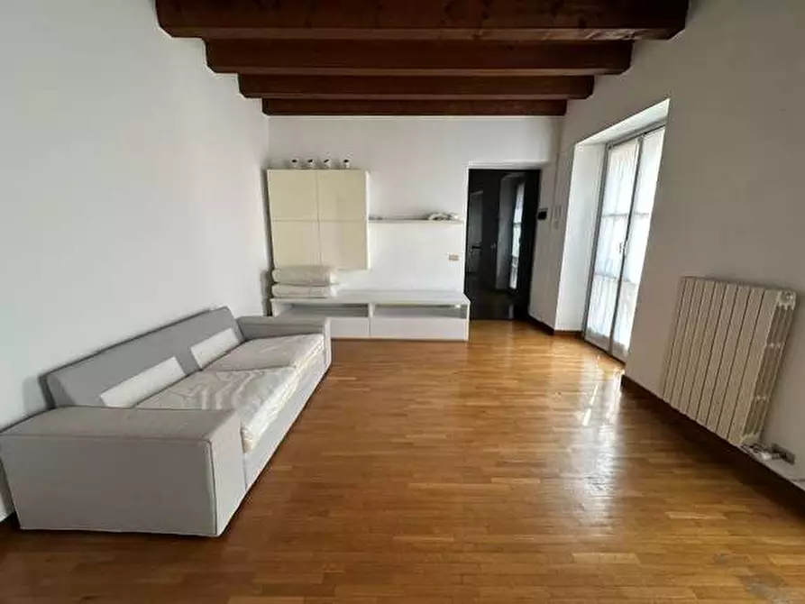 Immagine 4 di Bilocale in affitto  in Via Milano  34 a Como