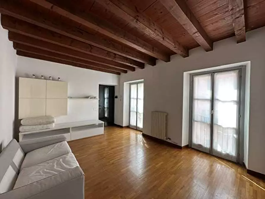 Immagine 2 di Bilocale in affitto  in Via Milano  34 a Como