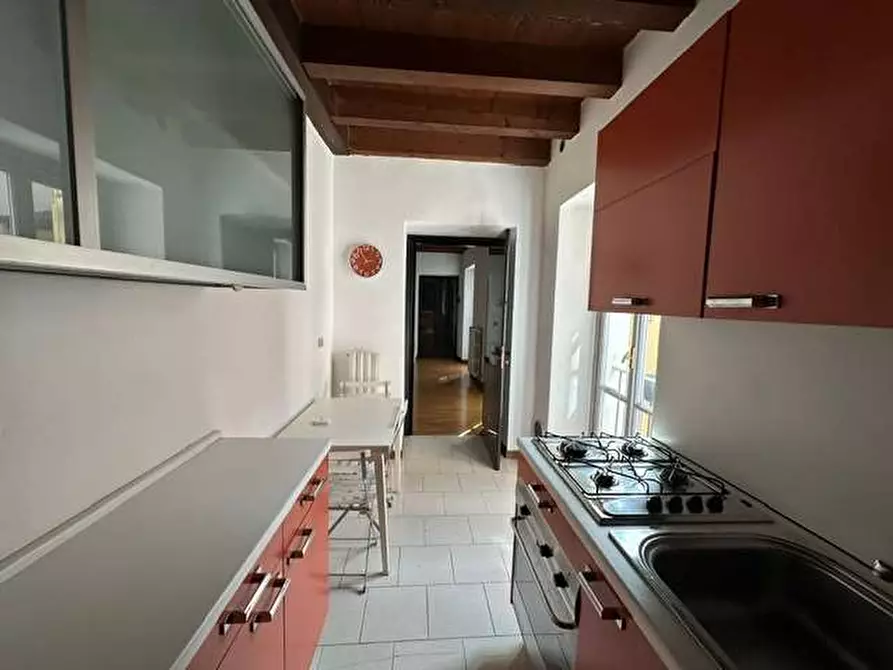 Immagine 9 di Bilocale in affitto  in Via Milano  34 a Como