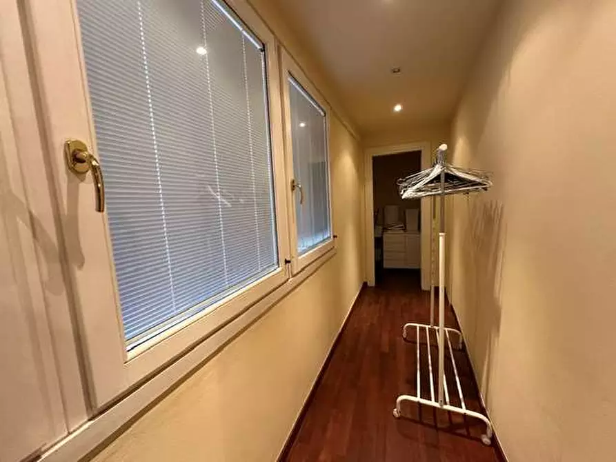 Immagine 9 di Appartamento in vendita  in Via Milano 216 a Como