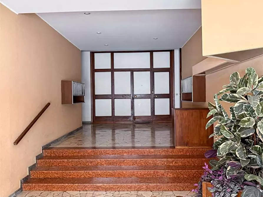 Immagine 12 di Appartamento in vendita  in Via Anzani 25 a Como