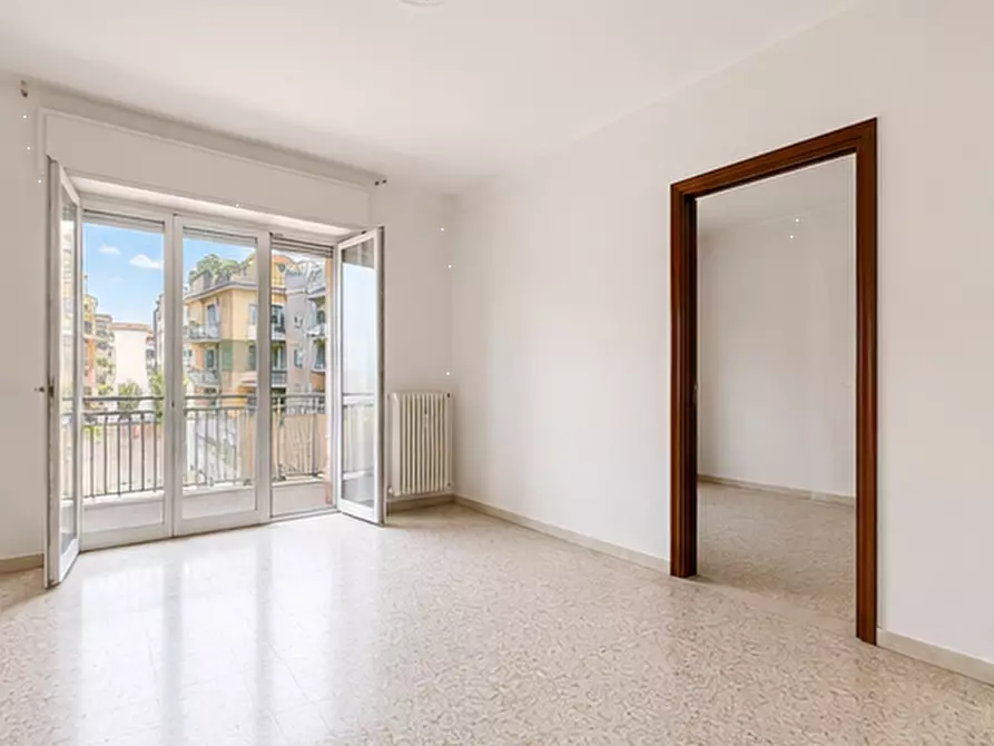 Immagine 5 di Appartamento in vendita  in Via Anzani 25 a Como