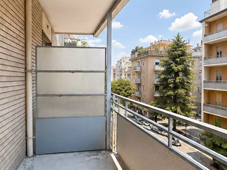 Immagine 6 di Appartamento in vendita  in Via Anzani 25 a Como