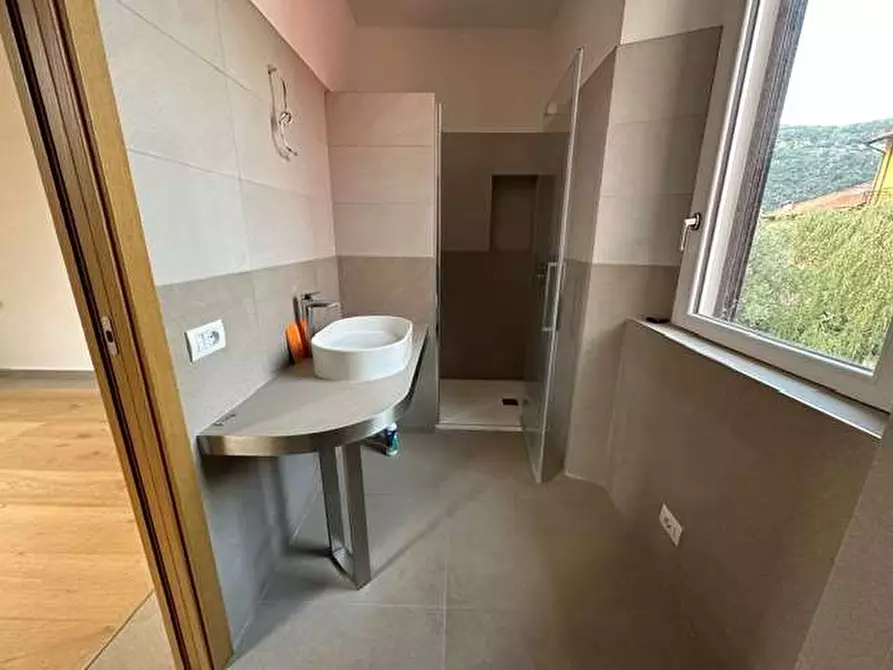 Immagine 25 di Porzione di villa in vendita  in Via beato Geremia Lambertenghi a Como