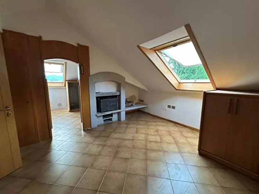 Immagine 29 di Porzione di villa in vendita  in Via beato Geremia Lambertenghi a Como