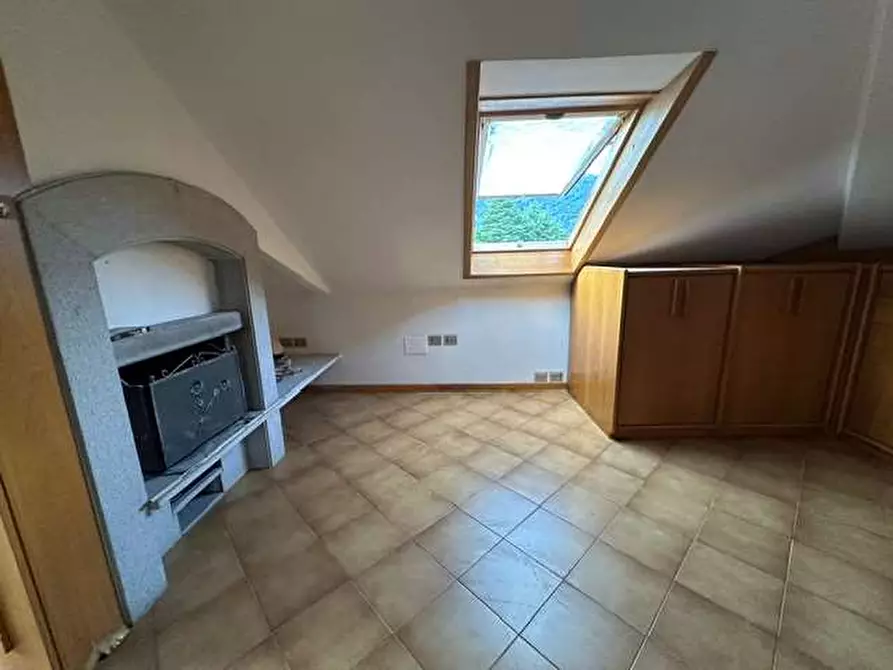 Immagine 31 di Porzione di villa in vendita  in Via beato Geremia Lambertenghi a Como