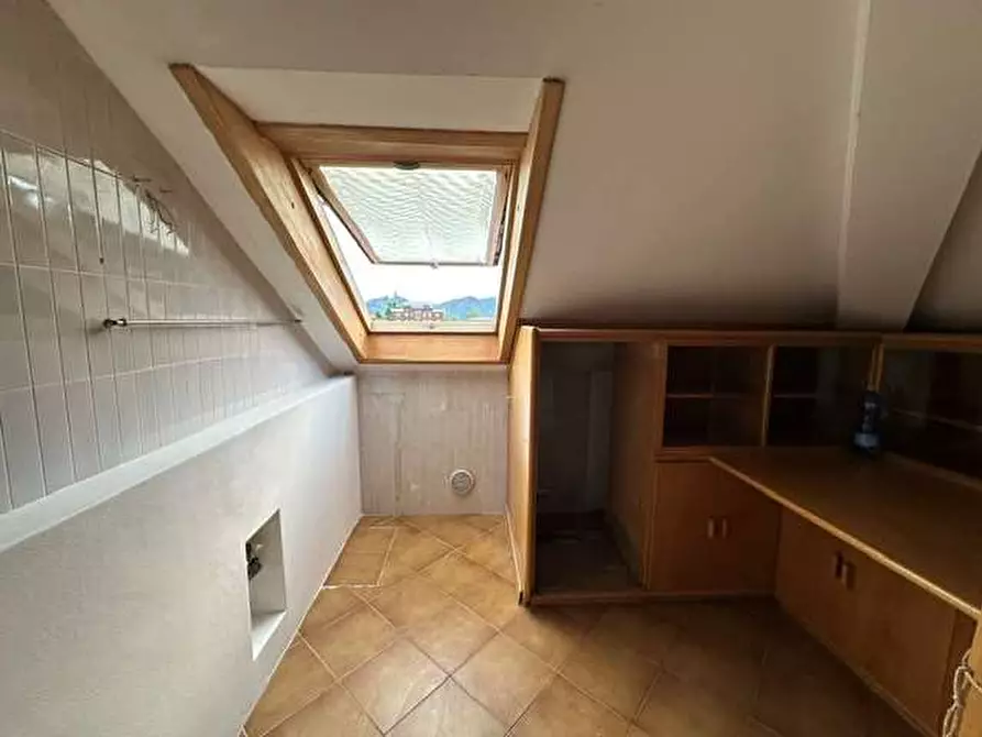 Immagine 33 di Porzione di villa in vendita  in Via beato Geremia Lambertenghi a Como