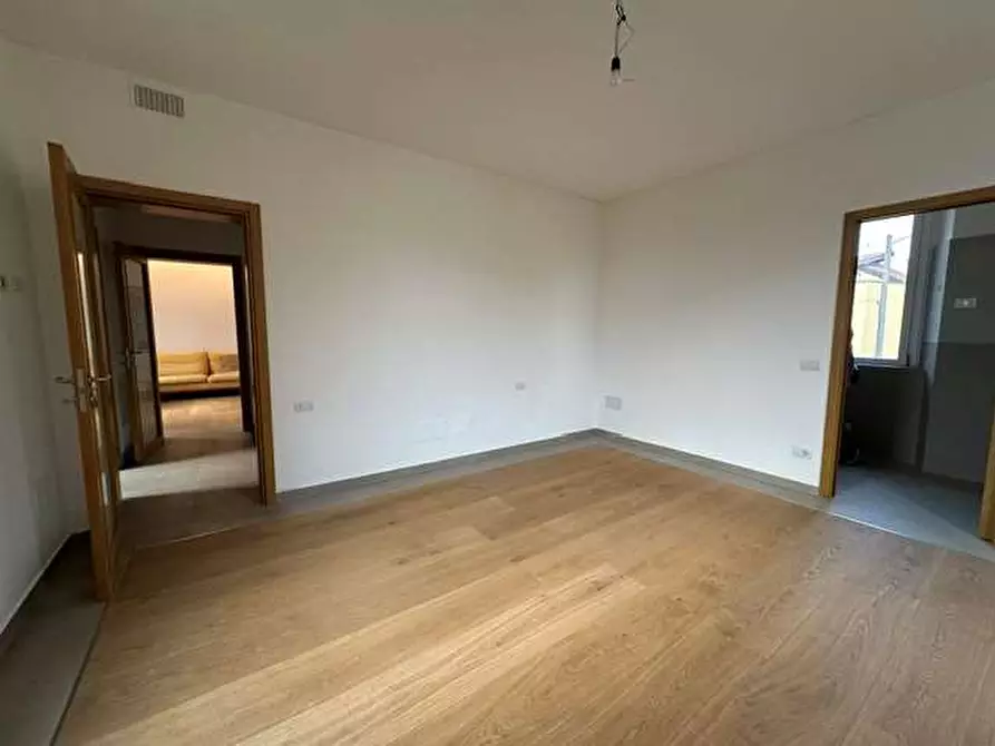 Immagine 22 di Porzione di villa in vendita  in Via beato Geremia Lambertenghi a Como