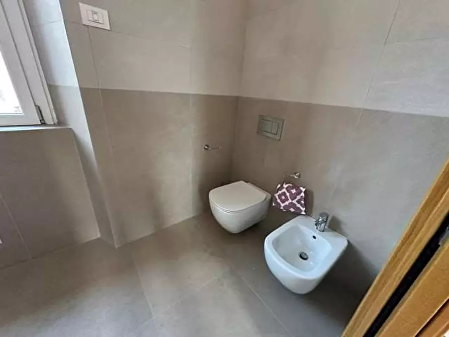 Immagine 17 di Porzione di villa in vendita  in Via beato Geremia Lambertenghi a Como