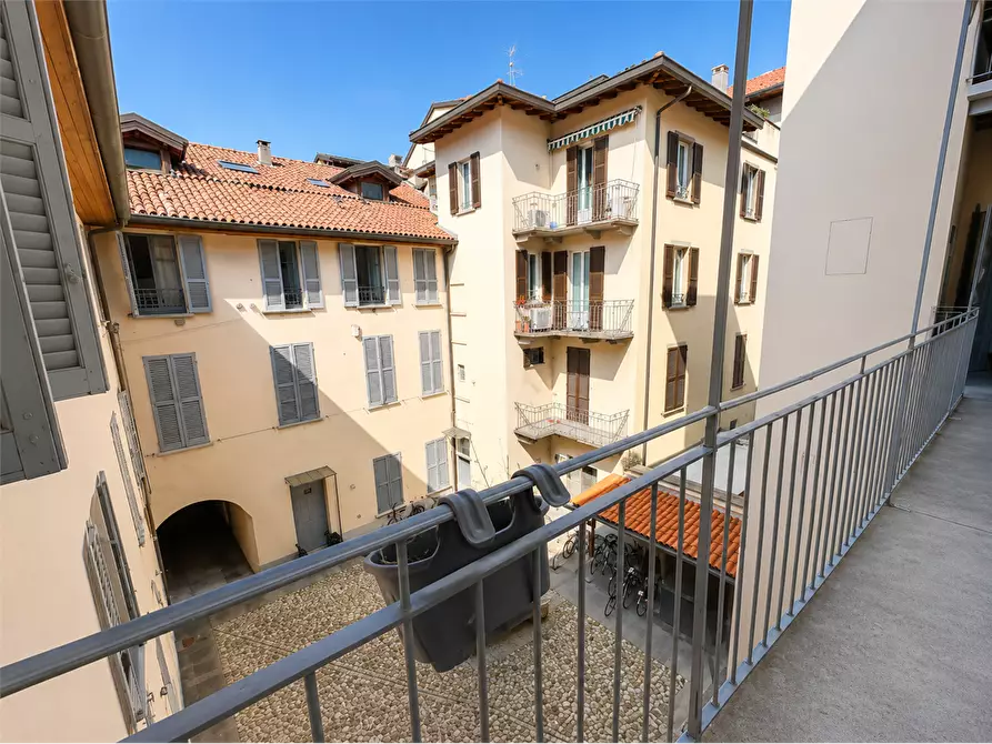 Immagine 20 di Appartamento in affitto  in Via Vittorio Emanuele II 19 a Como