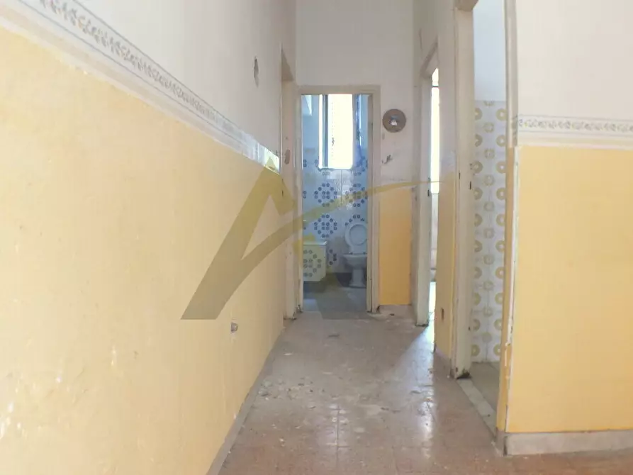 Immagine 3 di Appartamento in vendita  in Piazza Mazzini 1 a Velletri