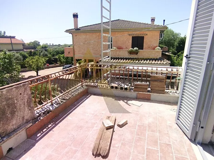 Immagine 4 di Villa in vendita  in Via Fontana Parata 4 a Velletri