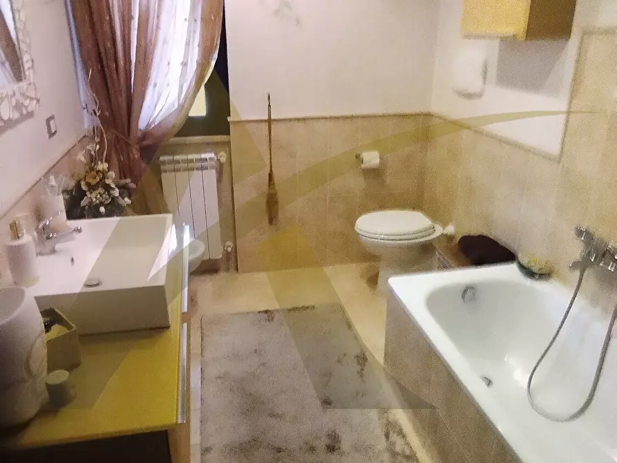 Immagine 17 di Villa in vendita  in Via Colle Fontana 11/a a Lariano