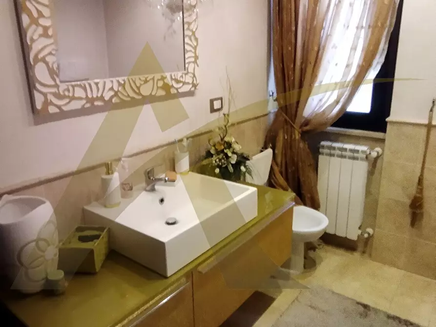 Immagine 16 di Villa in vendita  in Via Colle Fontana 11/a a Lariano