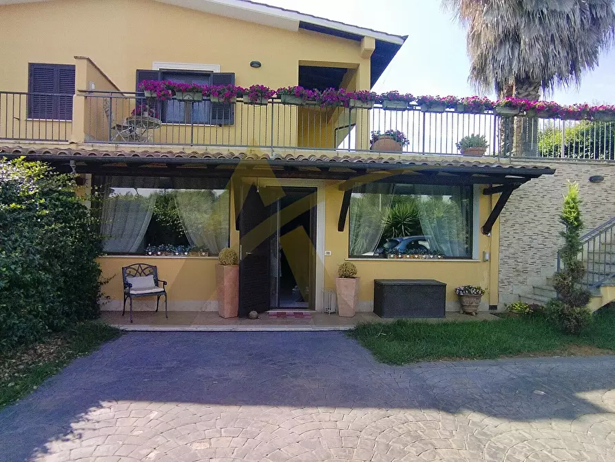 Immagine 38 di Villa in vendita  in Via Colle Fontana 11/a a Lariano