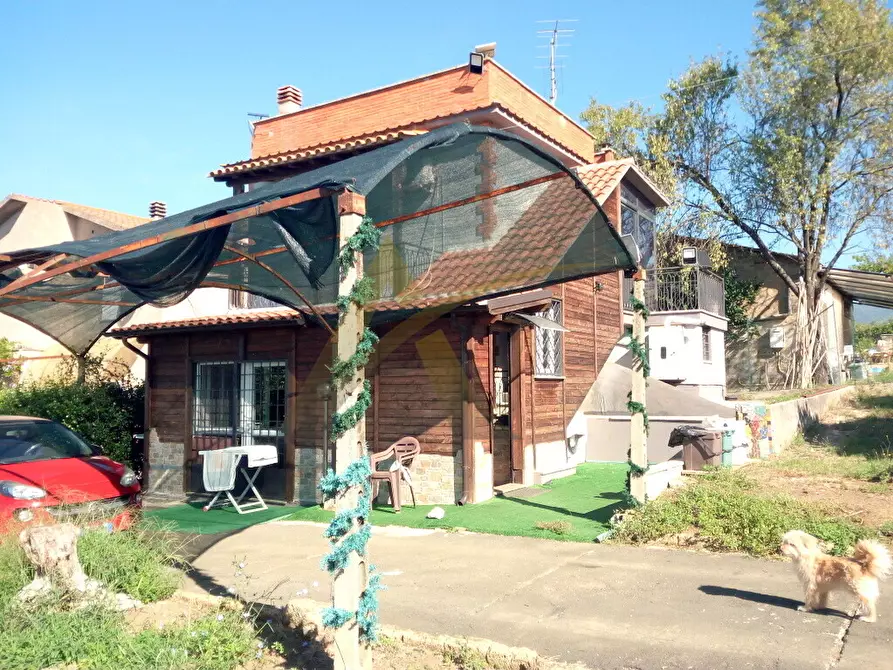 Immagine 2 di Villa in vendita  in Via Fontana Parata 54 a Velletri