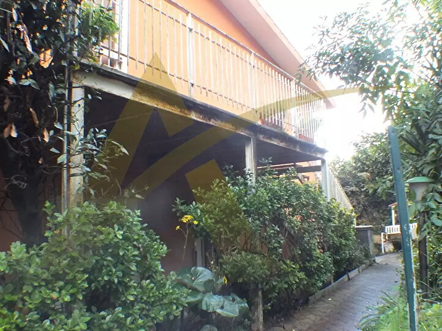 Immagine 2 di Villa in vendita  in Via Ponte Veloce 35 a Velletri