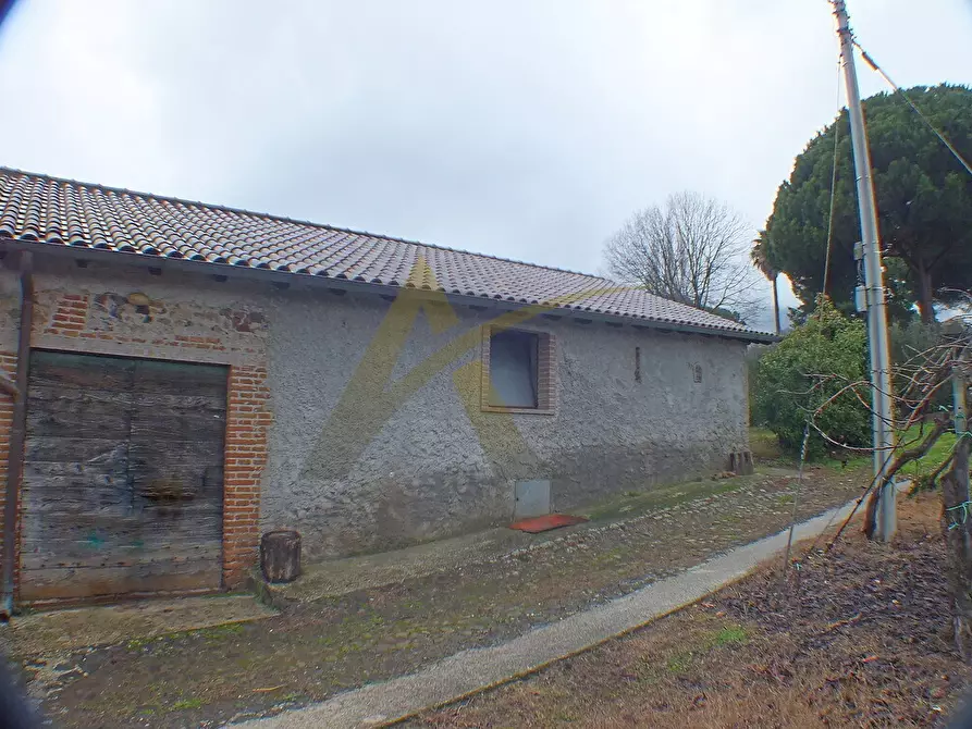Immagine 1 di Casa colonica in vendita  in via contrada comune 87 a Velletri