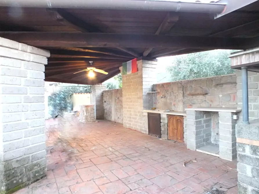 Immagine 21 di Villa in vendita  in Via Appia Antica 209 a Velletri