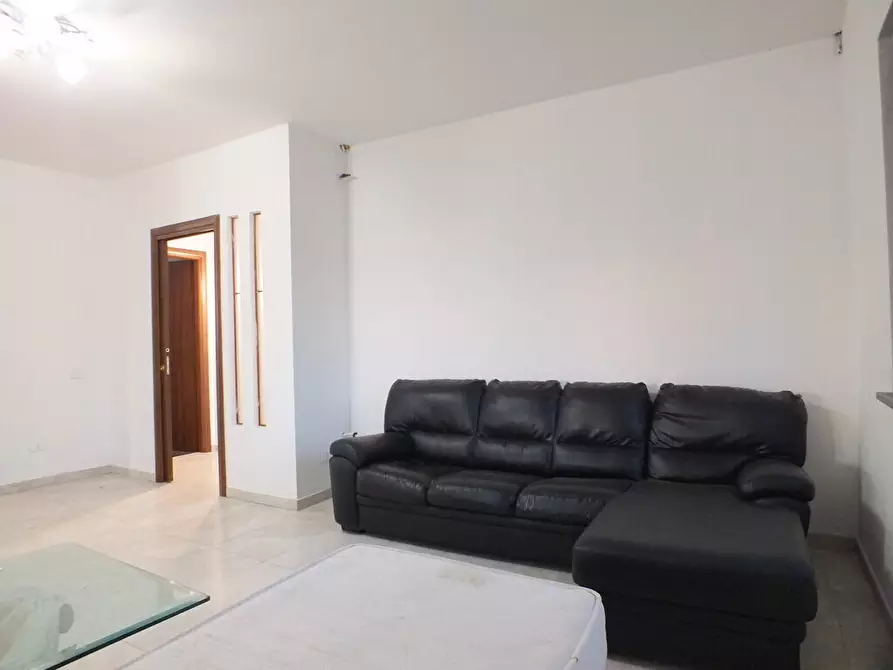 Immagine 14 di Villa in vendita  in Via Appia Antica 209 a Velletri