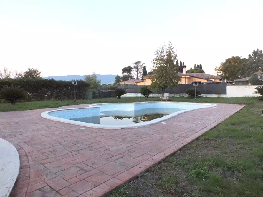 Immagine 18 di Villa in vendita  in Via Appia Antica 209 a Velletri