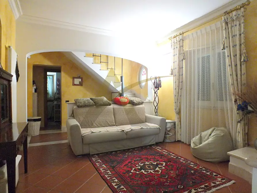 Immagine 24 di Villa in vendita  in Via Corioli 26 a Ardea