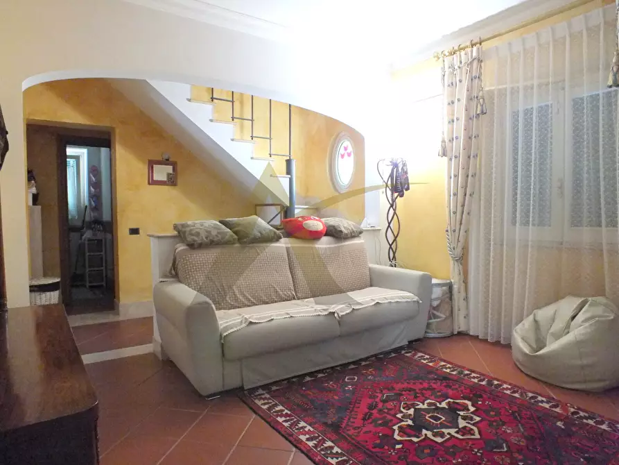 Immagine 23 di Villa in vendita  in Via Corioli 26 a Ardea