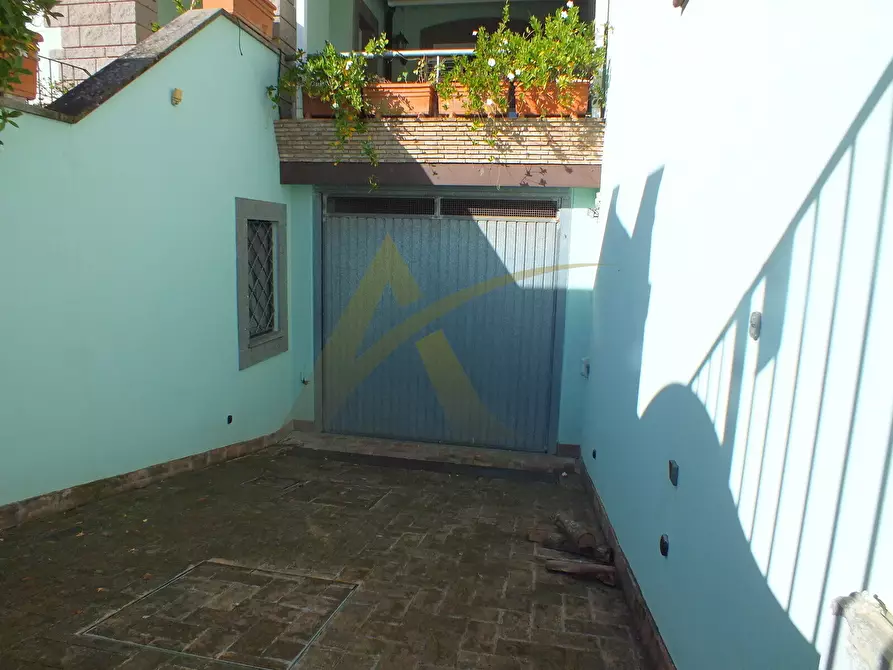 Immagine 3 di Villa in vendita  in Via Corioli 26 a Ardea