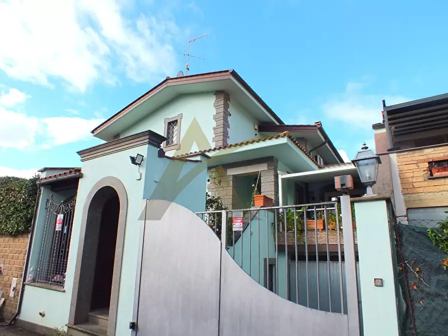 Immagine 2 di Villa in vendita  in Via Corioli 26 a Ardea