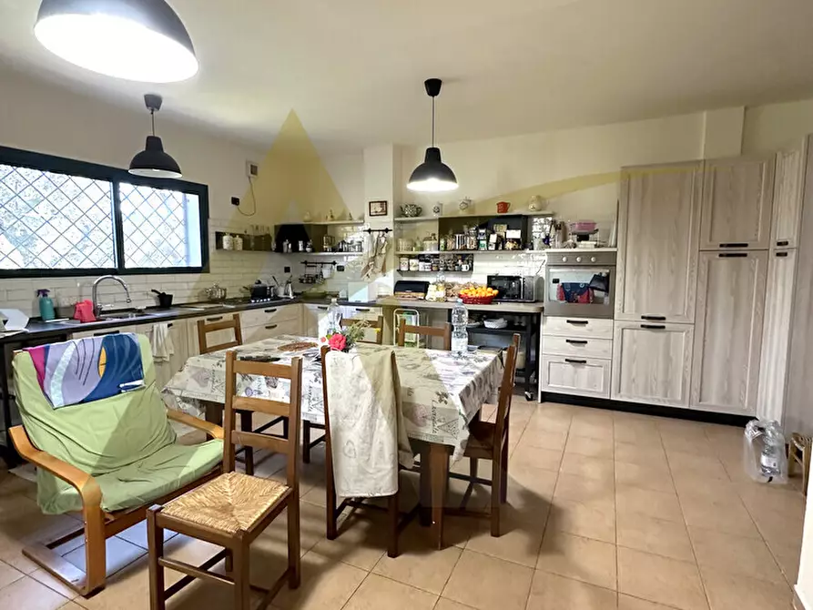 Immagine 15 di Villa in vendita  in Appia Sud 217 a Velletri